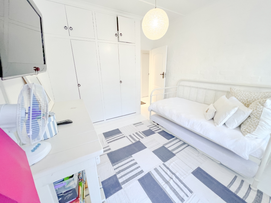 To Let 5 Bedroom Property for Rent in Seaside Longships Western Cape